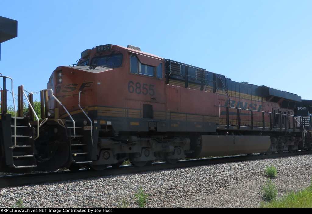 BNSF 6855